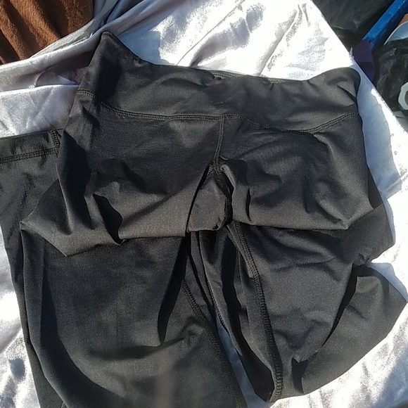 yoga pants - Picture 1 of 1